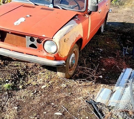 Красный ВАЗ 2101, объемом двигателя 1.3 л и пробегом 200 тыс. км за 750 $, фото 1 на Automoto.ua