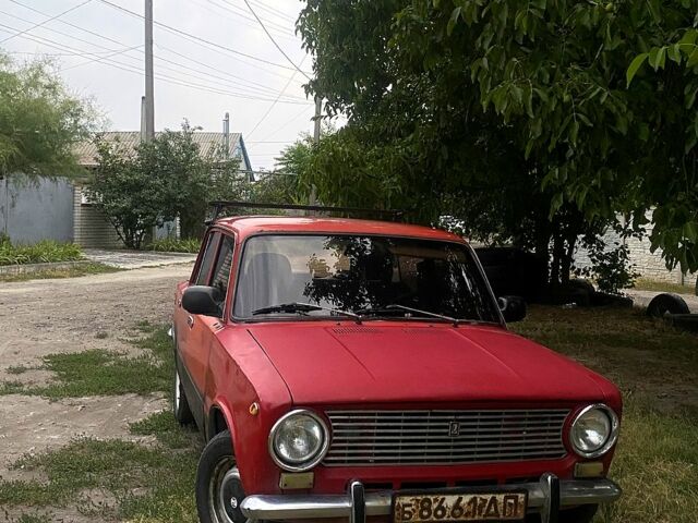 Красный ВАЗ 2101, объемом двигателя 1.3 л и пробегом 87 тыс. км за 500 $, фото 1 на Automoto.ua
