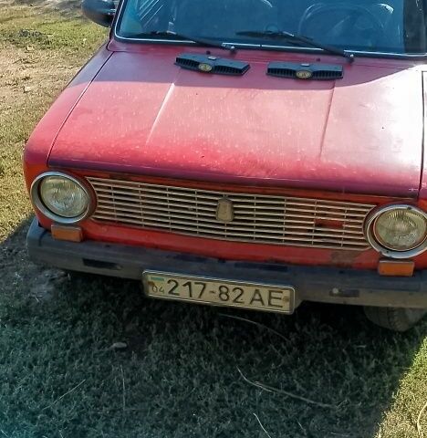 Красный ВАЗ 2101, объемом двигателя 1.3 л и пробегом 220 тыс. км за 288 $, фото 1 на Automoto.ua