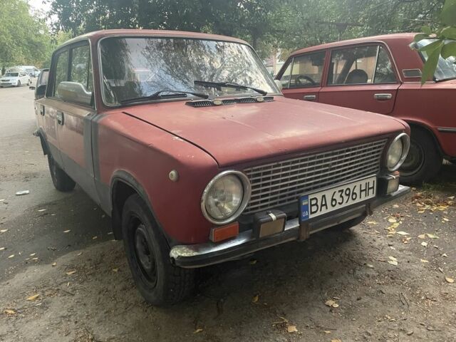 ВАЗ 2101 1980 в Кропивницком (Кировограде) на Automoto.ua Красный ВАЗ 2101, объемом двигателя 1.2 л и пробегом 84 тыс. км за 502 $, фото 1 на Automoto.ua
