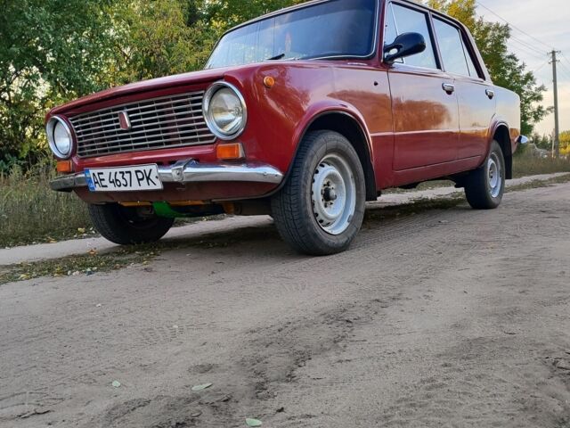 Червоний ВАЗ 2101, об'ємом двигуна 1.2 л та пробігом 100 тис. км за 800 $, фото 1 на Automoto.ua