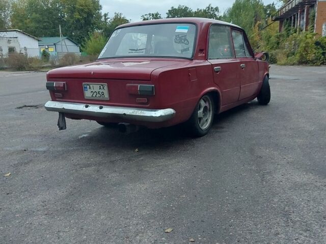 Красный ВАЗ 2101, объемом двигателя 1.8 л и пробегом 1 тыс. км за 1200 $, фото 1 на Automoto.ua