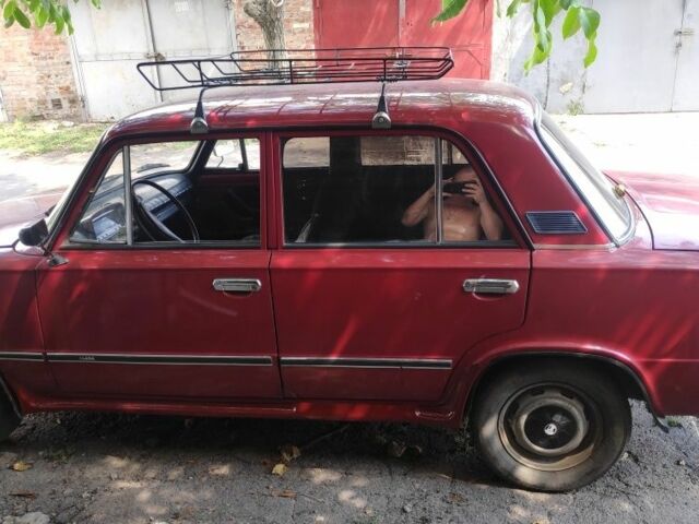 Красный ВАЗ 2101, объемом двигателя 1.2 л и пробегом 1 тыс. км за 500 $, фото 1 на Automoto.ua