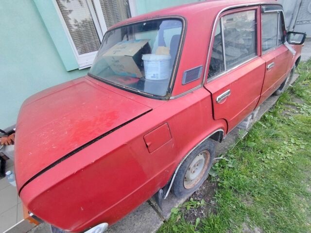 Красный ВАЗ 2101, объемом двигателя 0 л и пробегом 777 тыс. км за 200 $, фото 1 на Automoto.ua