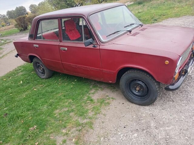 Красный ВАЗ 2101, объемом двигателя 0 л и пробегом 250 тыс. км за 360 $, фото 1 на Automoto.ua