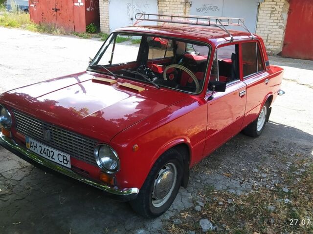 Красный ВАЗ 2101, объемом двигателя 1.2 л и пробегом 18 тыс. км за 43000 $, фото 1 на Automoto.ua