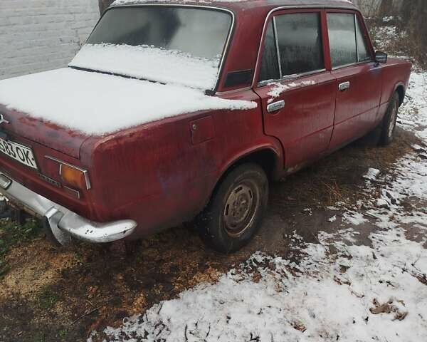 Красный ВАЗ 2101, объемом двигателя 0 л и пробегом 300 тыс. км за 284 $, фото 1 на Automoto.ua
