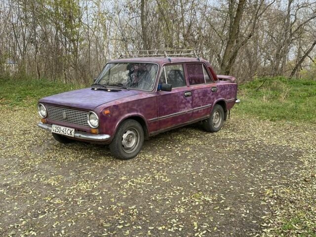 Красный ВАЗ 2101, объемом двигателя 0 л и пробегом 100 тыс. км за 405 $, фото 1 на Automoto.ua