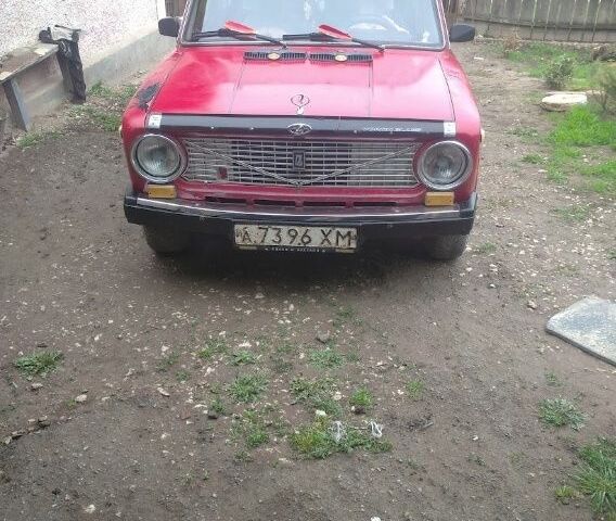 Красный ВАЗ 2101, объемом двигателя 5 л и пробегом 566 тыс. км за 243 $, фото 1 на Automoto.ua