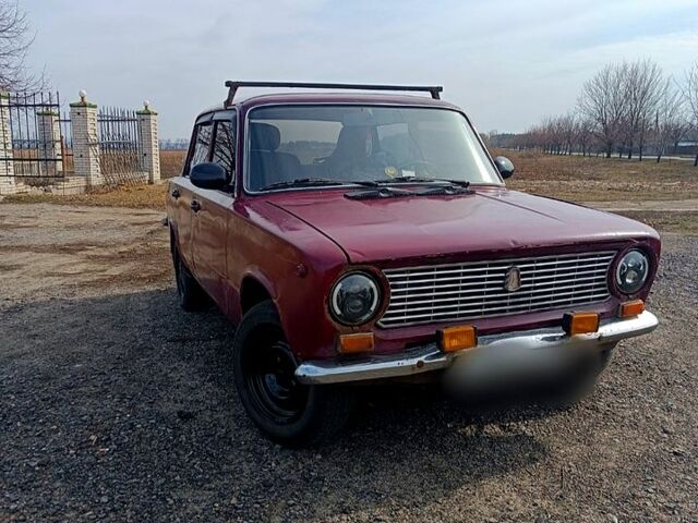 Красный ВАЗ 2101, объемом двигателя 13 л и пробегом 0 тыс. км за 650 $, фото 1 на Automoto.ua