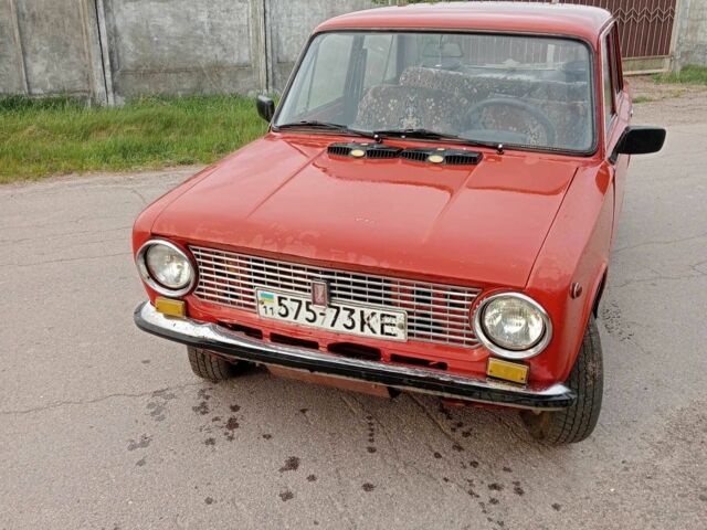 Красный ВАЗ 2101, объемом двигателя 1.3 л и пробегом 64 тыс. км за 500 $, фото 1 на Automoto.ua
