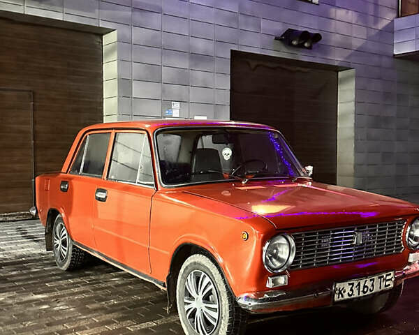 Червоний ВАЗ 2101, об'ємом двигуна 1.2 л та пробігом 8 тис. км за 700 $, фото 1 на Automoto.ua