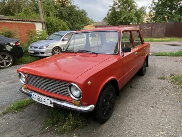 Красный ВАЗ 2101, объемом двигателя 1.3 л и пробегом 41 тыс. км за 1200 $, фото 1 на Automoto.ua