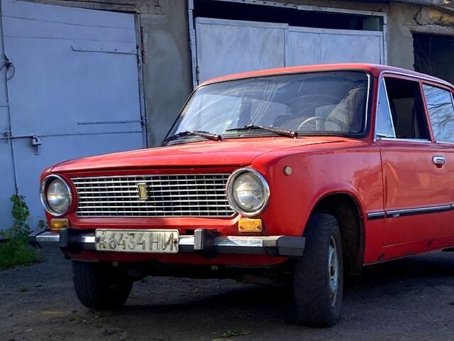Красный ВАЗ 2101, объемом двигателя 1.5 л и пробегом 0 тыс. км за 720 $, фото 1 на Automoto.ua