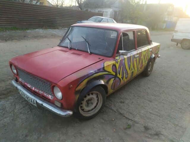 Красный ВАЗ 2101, объемом двигателя 0 л и пробегом 1000 тыс. км за 403 $, фото 1 на Automoto.ua