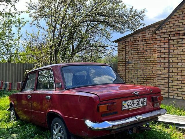 Красный ВАЗ 2101, объемом двигателя 1.6 л и пробегом 270 тыс. км за 500 $, фото 1 на Automoto.ua