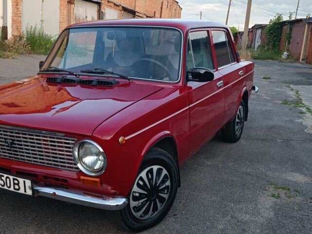 Красный ВАЗ 2101, объемом двигателя 1.2 л и пробегом 185 тыс. км за 850 $, фото 1 на Automoto.ua