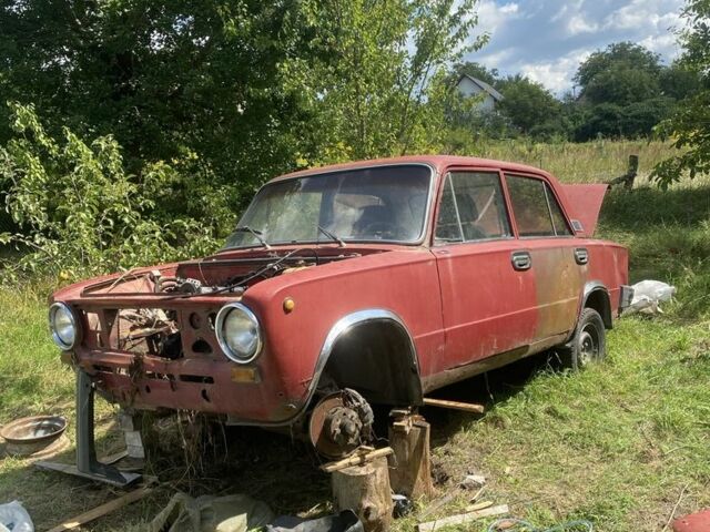 Красный ВАЗ 2101, объемом двигателя 1.2 л и пробегом 3 тыс. км за 238 $, фото 1 на Automoto.ua