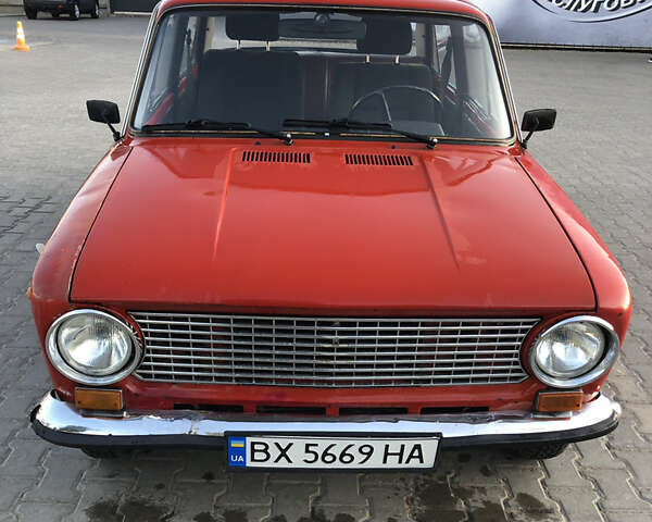 Красный ВАЗ 2101, объемом двигателя 1.2 л и пробегом 999 тыс. км за 650 $, фото 1 на Automoto.ua