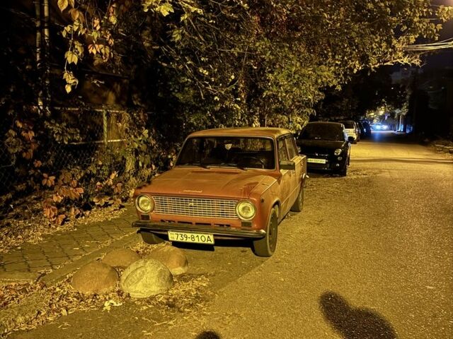 Красный ВАЗ 2101, объемом двигателя 1.3 л и пробегом 200 тыс. км за 602 $, фото 1 на Automoto.ua