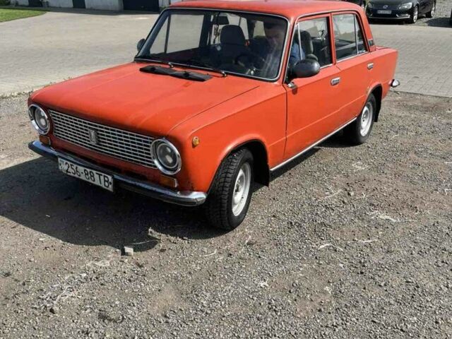Красный ВАЗ 2101, объемом двигателя 0 л и пробегом 42 тыс. км за 700 $, фото 1 на Automoto.ua