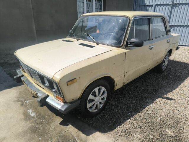 Красный ВАЗ 2101, объемом двигателя 0 л и пробегом 200 тыс. км за 300 $, фото 1 на Automoto.ua