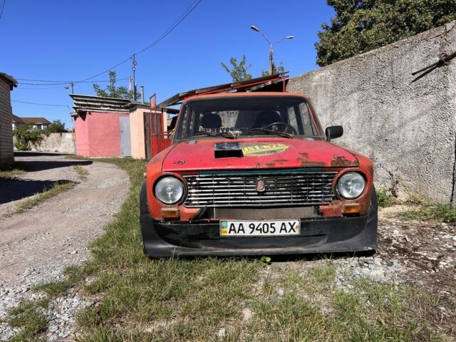 Красный ВАЗ 2101, объемом двигателя 1.2 л и пробегом 1 тыс. км за 1000 $, фото 1 на Automoto.ua