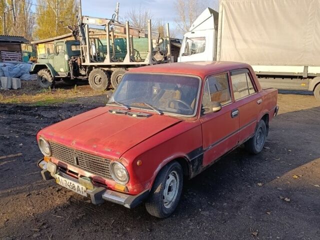 Красный ВАЗ 2101, объемом двигателя 0 л и пробегом 1000 тыс. км за 238 $, фото 1 на Automoto.ua