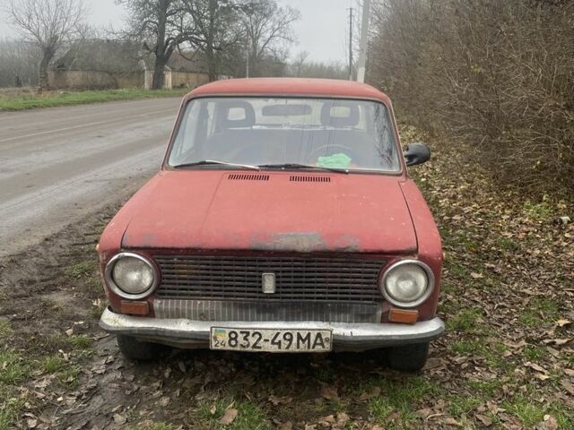 Красный ВАЗ 2101, объемом двигателя 1.3 л и пробегом 100 тыс. км за 350 $, фото 1 на Automoto.ua