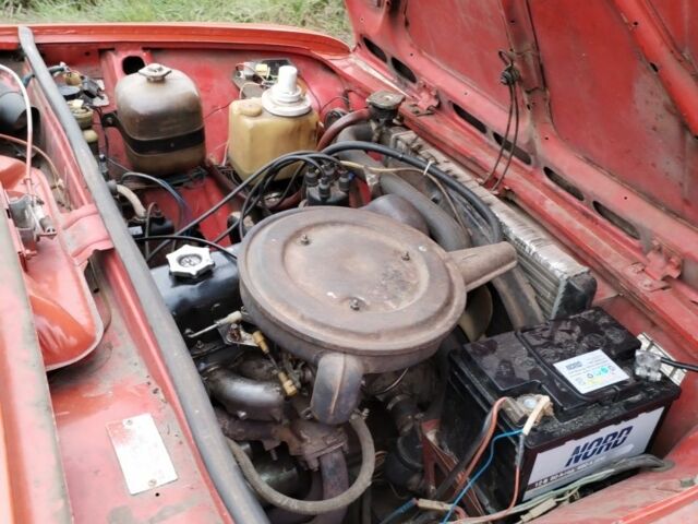 Красный ВАЗ 2101, объемом двигателя 0 л и пробегом 300 тыс. км за 887 $, фото 1 на Automoto.ua