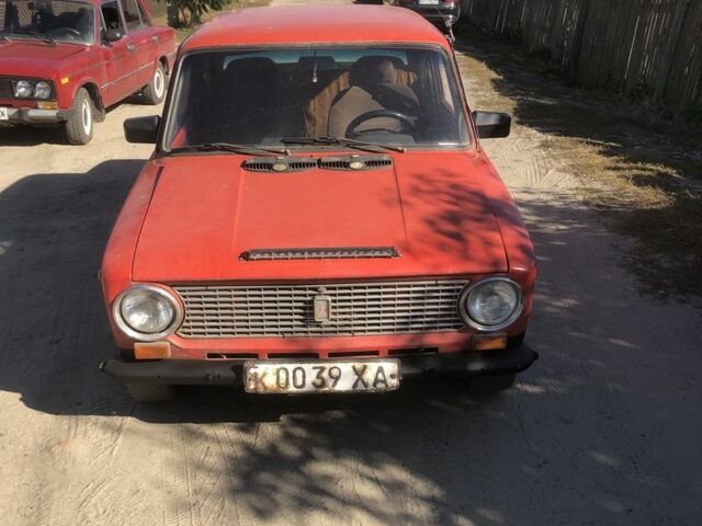 Красный ВАЗ 2101, объемом двигателя 1.3 л и пробегом 160 тыс. км за 375 $, фото 1 на Automoto.ua