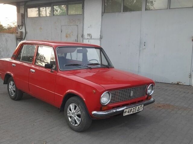 Красный ВАЗ 2101, объемом двигателя 0 л и пробегом 100 тыс. км за 800 $, фото 1 на Automoto.ua