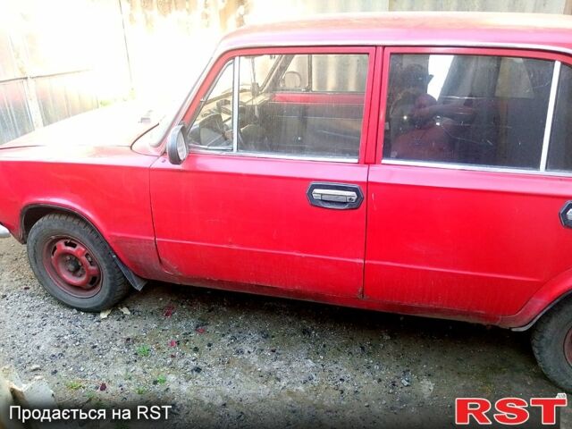 Красный ВАЗ 2101, объемом двигателя 1.3 л и пробегом 0 тыс. км за 500 $, фото 1 на Automoto.ua