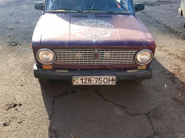 Красный ВАЗ 2101, объемом двигателя 1.4 л и пробегом 87 тыс. км за 477 $, фото 1 на Automoto.ua