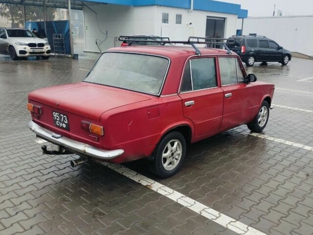 Красный ВАЗ 2101, объемом двигателя 0 л и пробегом 200 тыс. км за 346 $, фото 1 на Automoto.ua