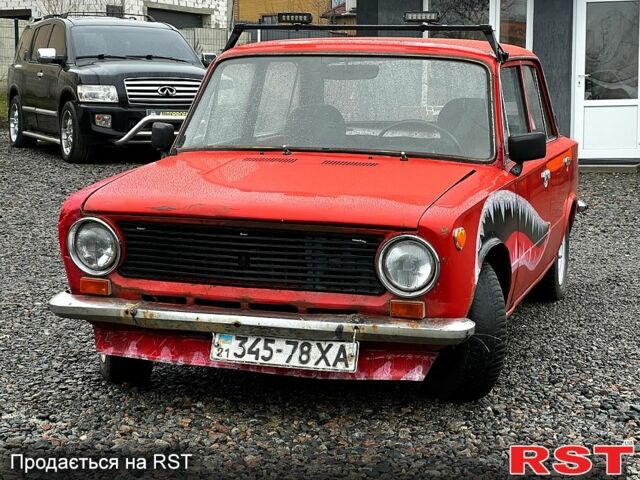 Красный ВАЗ 2101, объемом двигателя 1.5 л и пробегом 300 тыс. км за 799 $, фото 1 на Automoto.ua
