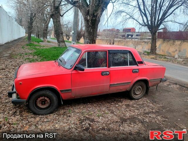 Червоний ВАЗ 2101, об'ємом двигуна 1.2 л та пробігом 190 тис. км за 700 $, фото 1 на Automoto.ua