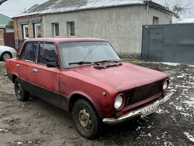 Красный ВАЗ 2101, объемом двигателя 1.5 л и пробегом 250 тыс. км за 296 $, фото 1 на Automoto.ua