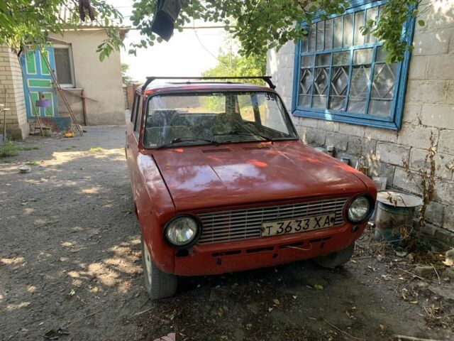 Красный ВАЗ 2101, объемом двигателя 1.6 л и пробегом 3 тыс. км за 364 $, фото 1 на Automoto.ua