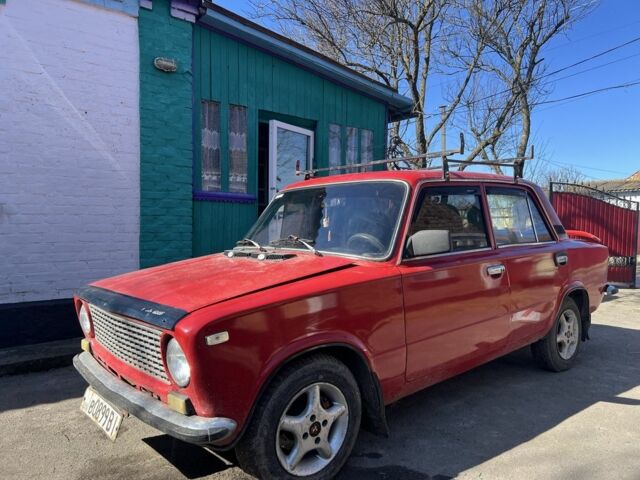 Красный ВАЗ 2101, объемом двигателя 0 л и пробегом 2 тыс. км за 565 $, фото 1 на Automoto.ua