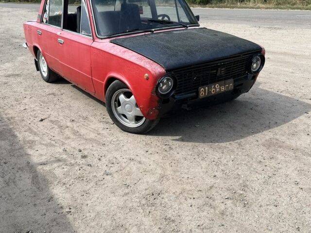 Червоний ВАЗ 2101, об'ємом двигуна 1.6 л та пробігом 250 тис. км за 898 $, фото 1 на Automoto.ua