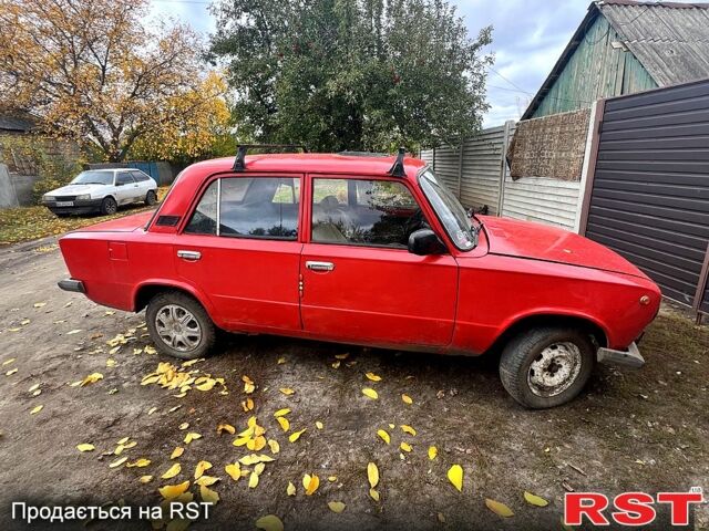 ВАЗ 2101 1996 у Чугуеве на Automoto.ua Червоний ВАЗ 2101, об'ємом двигуна 1.3 л та пробігом 0 тис. км за 550 $, фото 1 на Automoto.ua