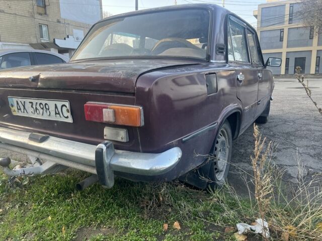 Красный ВАЗ 2101, объемом двигателя 1.5 л и пробегом 270 тыс. км за 470 $, фото 1 на Automoto.ua