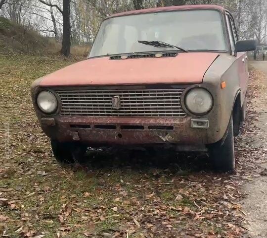 Красный ВАЗ 2101, объемом двигателя 0 л и пробегом 100 тыс. км за 119 $, фото 1 на Automoto.ua