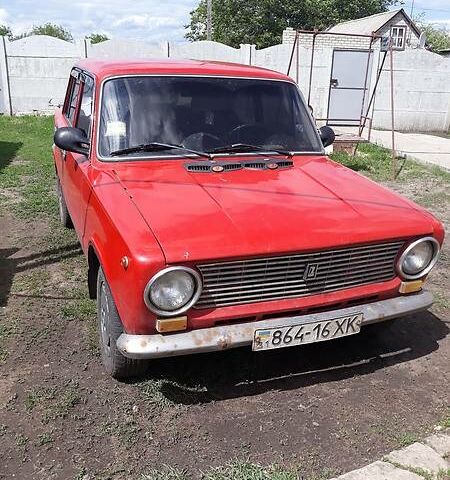 Красный ВАЗ 2101, объемом двигателя 1.2 л и пробегом 150 тыс. км за 1000 $, фото 1 на Automoto.ua