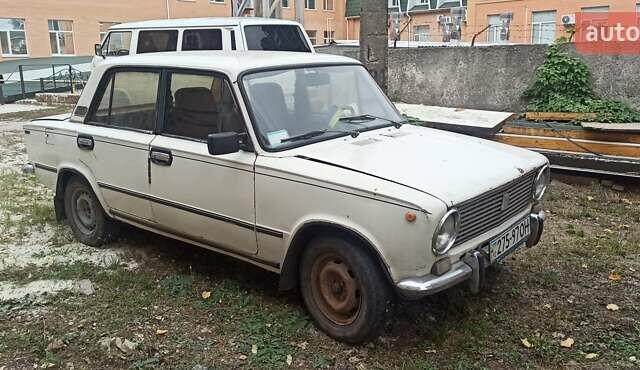 ВАЗ 2101 1973 в Кропивницком (Кировограде) на Automoto.ua ВАЗ 2101, объемом двигателя 1.3 л и пробегом 200 тыс. км за 481 $, фото 1 на Automoto.ua
