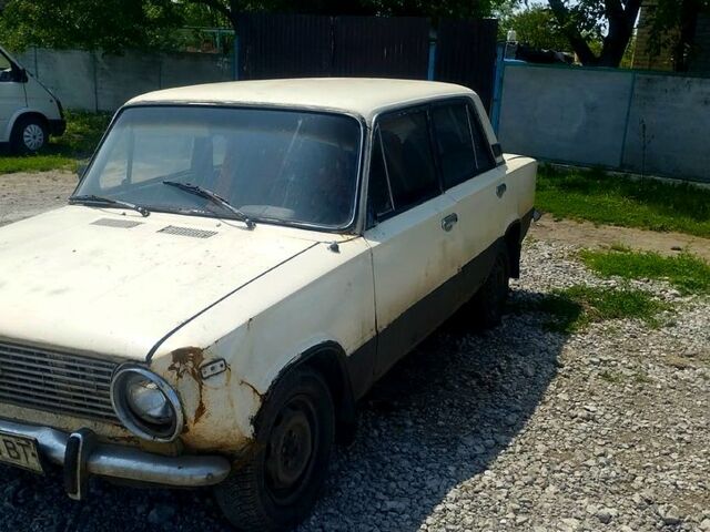 ВАЗ 2101, объемом двигателя 1.2 л и пробегом 300 тыс. км за 310 $, фото 1 на Automoto.ua