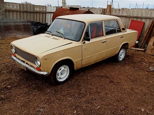 ВАЗ 2101, об'ємом двигуна 15 л та пробігом 230 тис. км за 600 $, фото 1 на Automoto.ua