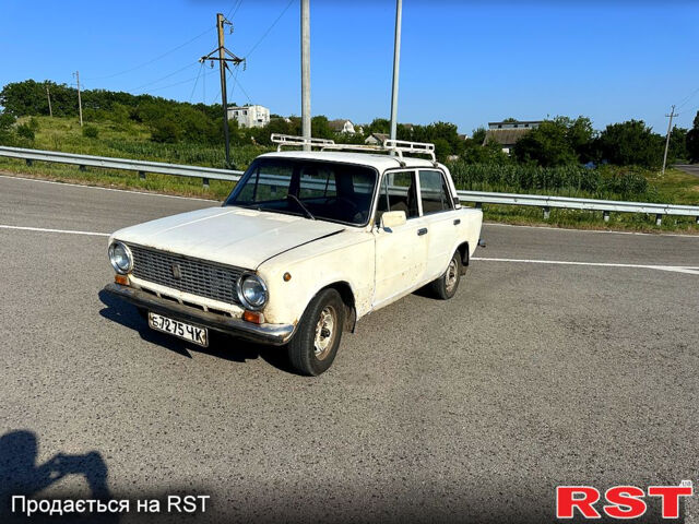 ВАЗ 2101, объемом двигателя 1.3 л и пробегом 300 тыс. км за 300 $, фото 1 на Automoto.ua