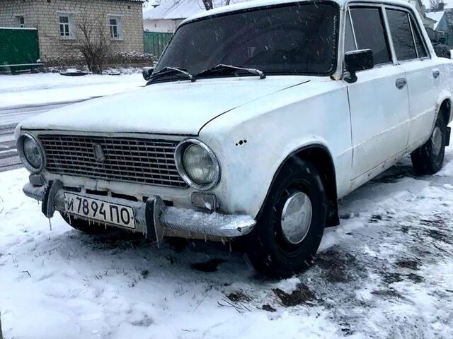 ВАЗ 2101, объемом двигателя 11 л и пробегом 300 тыс. км за 400 $, фото 1 на Automoto.ua